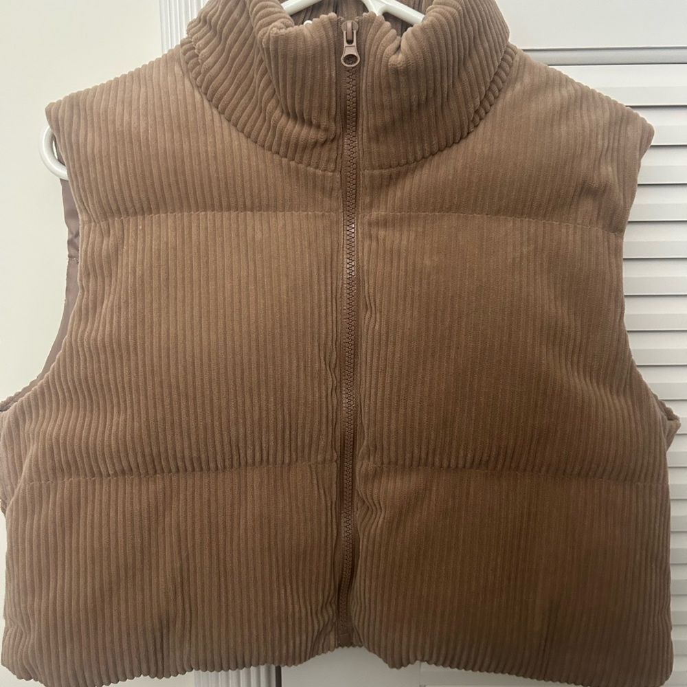 SHEIN Tan Puffer Vest